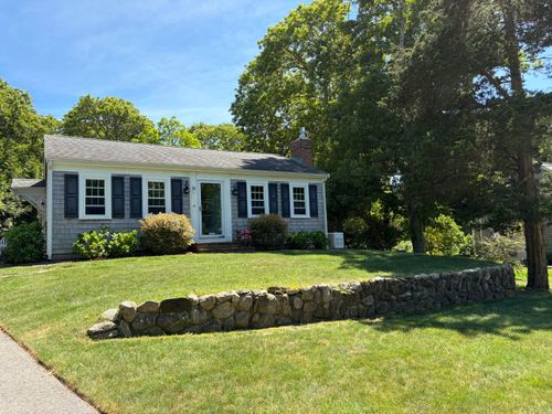 31 Garrison Rd, Falmouth, MA, 02540-3019 | Card Image