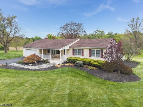 2 Michael Ln, Ringoes, NJ, 08551-1008 | Card Image
