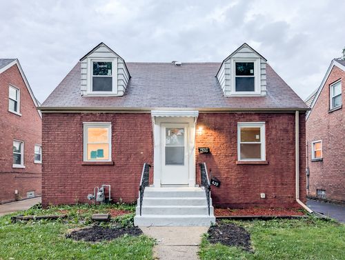 439 Morris Ave, Bellwood, IL, 60104-1472 | Card Image