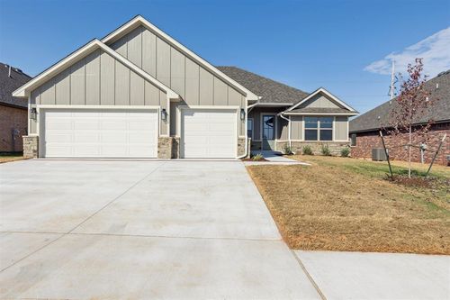 1914 Hollow Crest Ct, Norman, OK, 73071-5063 | Card Image