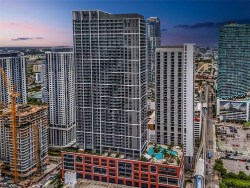 4814-601 Ne 1st Ave, Miami, FL, 33132 | Card Image
