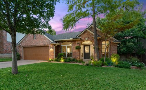 8013 Doe Meadow Dr, Austin, TX, 78749-2865 | Card Image