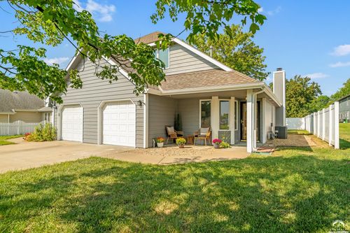 611 Eldridge St, Lawrence, KS, 66049-3768 | Card Image