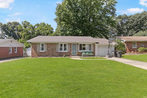 1112 N Helfrich Ave, Evansville, IN, 47720-6221 | Card Image