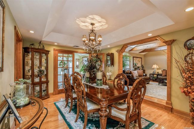 821 Peconic St, House other with 3 bedrooms, 2 bathrooms and null parking in Ronkonkoma NY | Image 7