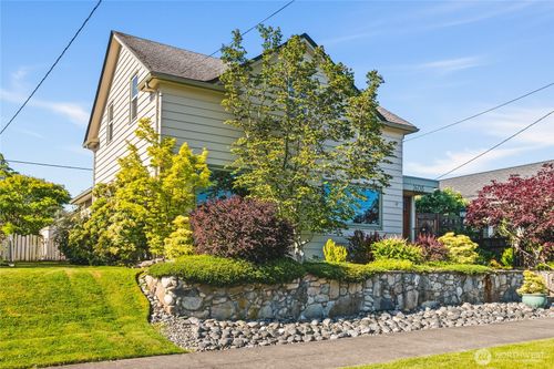 1605 9th St, Anacortes, WA, 98221-1917 | Card Image