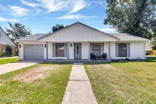 113 Crystal Ln, Lafayette, LA, 70506-3854 | Card Image