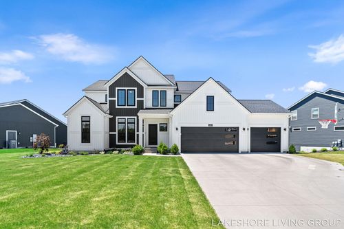 13059 Pine Glen Dr, Grand Haven, MI, 49417-9090 | Card Image