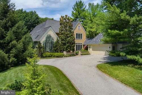 1241 Denbigh Ln, Radnor, PA, 19087-4646 | Card Image