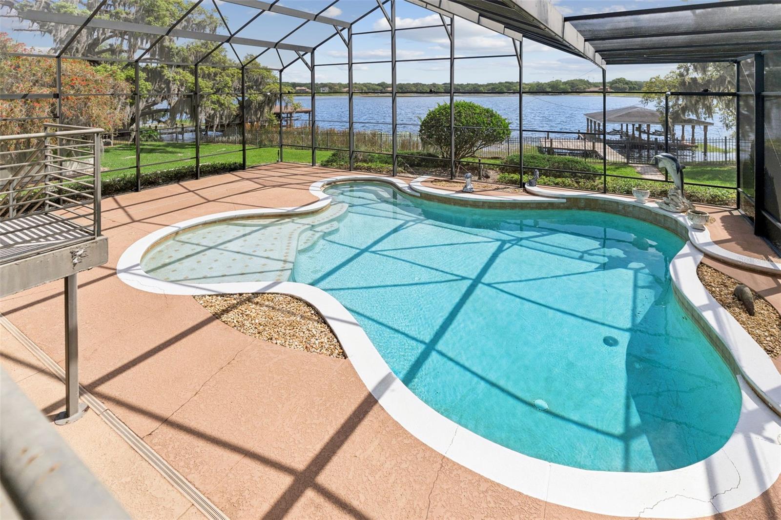 Residential in WINDERMERE 5