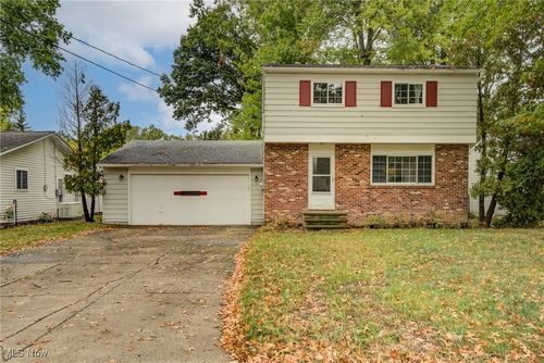 38109 Poplar Dr, Willoughby, OH, 44094-7554 | Card Image