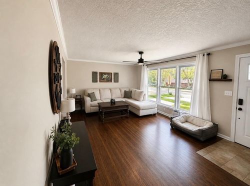 212 Sunset Dr, Jordan, MN, 55352-1628 | Card Image