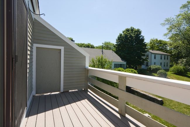 UNIT-4 - 8 Concord Greene, Condo with 2 bedrooms, 2 bathrooms and 1 parking in Concord MA | Image 21