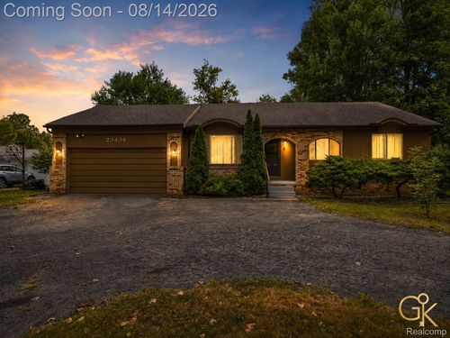 23434 Haynes St, Farmington Hills, MI, 48336-3343 | Card Image