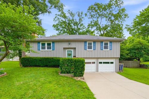 5503 Perry Ave, Merriam, KS, 66203-2365 | Card Image