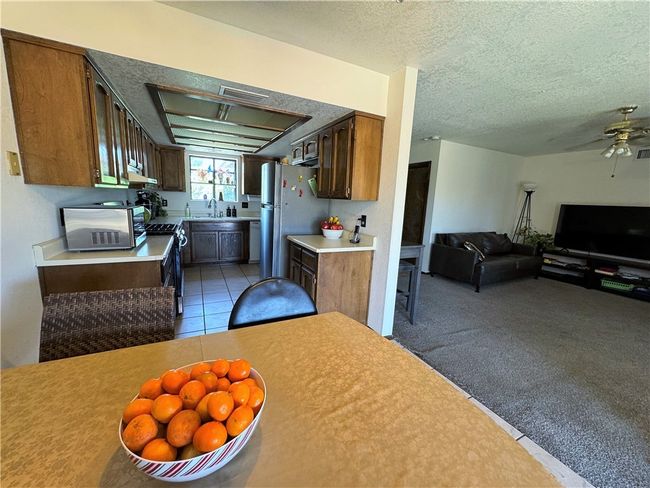 2035 Airfield Ave, House other with 2 bedrooms, 2 bathrooms and null parking in Kingman AZ | Image 4