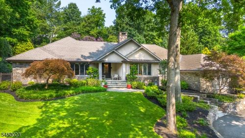 11 Ford Ln, Roseland, NJ, 07068-1418 | Card Image
