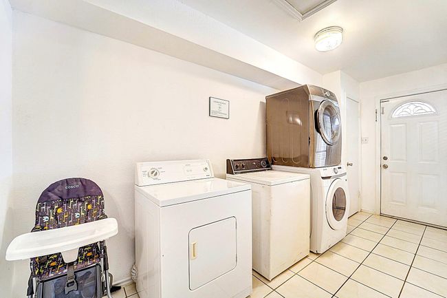 8111 Pine Green Ln, House other with 6 bedrooms, 4 bathrooms and 2 parking in Humble TX | Image 16