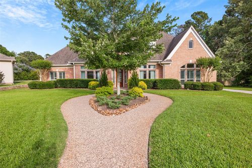 38 Cloverdale Ct, Montgomery, TX, 77356-8251 | Card Image