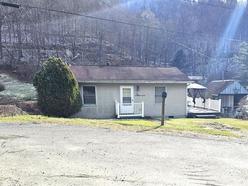 4 Timber Scent, Dante, VA, 24237-6996 | Card Image