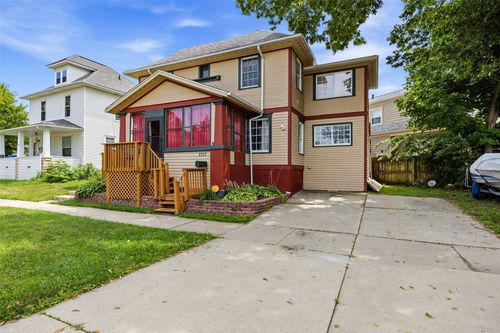 1717 3rd Avenue Se, Cedar Rapids, IA, 52403 | Card Image