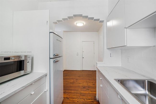 APT-8 - 1611 Euclid Ave, Condo with 0 bedrooms, 1 bathrooms and null parking in Miami Beach FL | Image 11