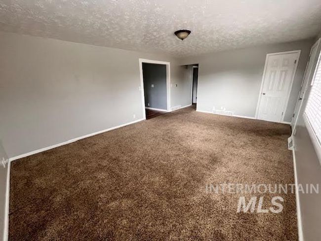 1818 E Terry St, House other with 6 bedrooms, 2 bathrooms and 4 parking in Pocatello ID | Image 11