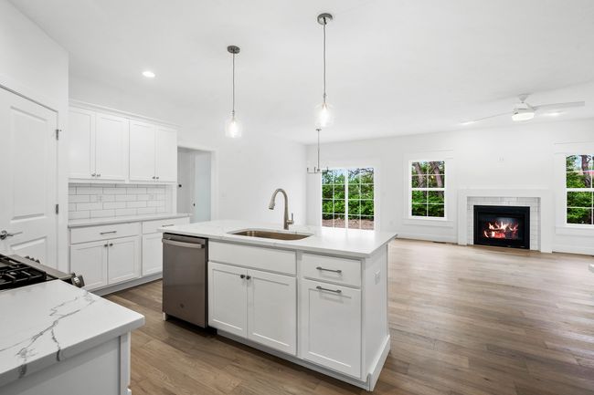 2516 Savanna Rd, House other with 3 bedrooms, 2 bathrooms and 3 parking in Bloomington IL | Image 13