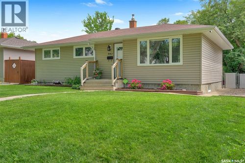 961 Garry St, Regina, SK, S4T5R1 | Card Image