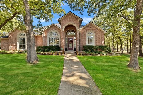 7308 Wooded Acres Trl, Mansfield, TX, 76063-4939 | Card Image