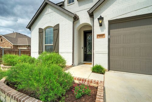 2012 Matlock Cir, Hutto, TX, 78634-2395 | Card Image