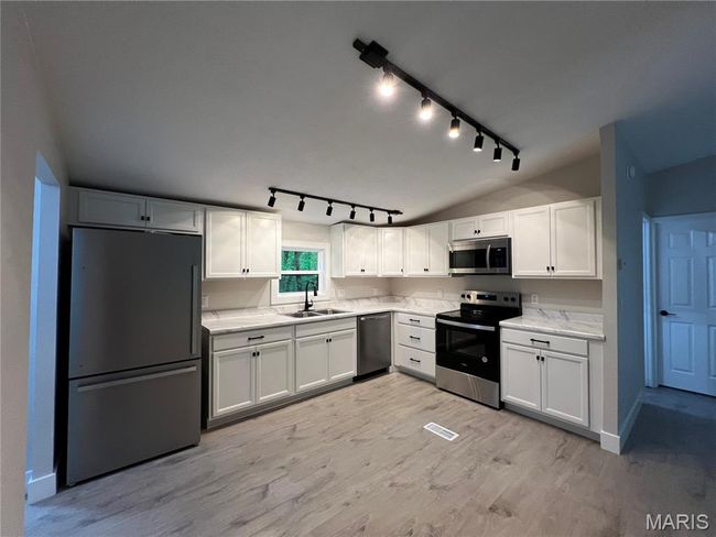 172 Boone Path Ln, House other with 5 bedrooms, 2 bathrooms and null parking in Union MO | Image 4
