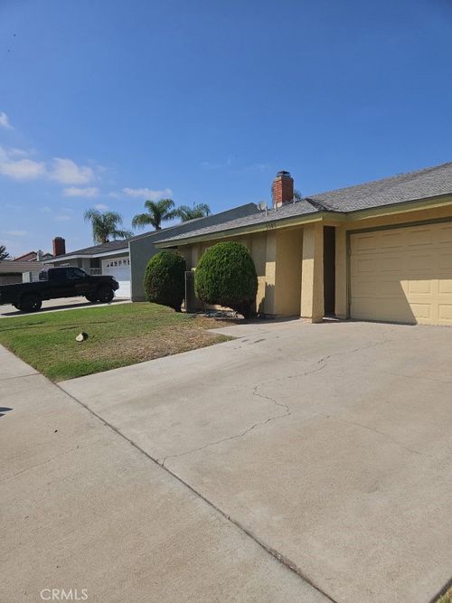 5505 Thelma Ave, Buena Park, CA, 90620-1273 | Card Image
