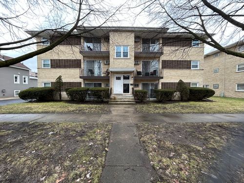 8015 W 30th St, North Riverside, IL, 60546-1673 | Card Image