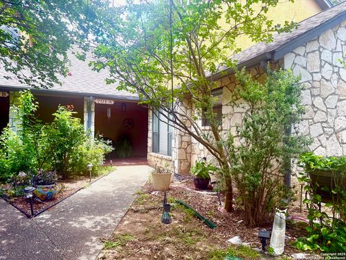 701 Thetford, San Antonio, TX, 78254 | Card Image
