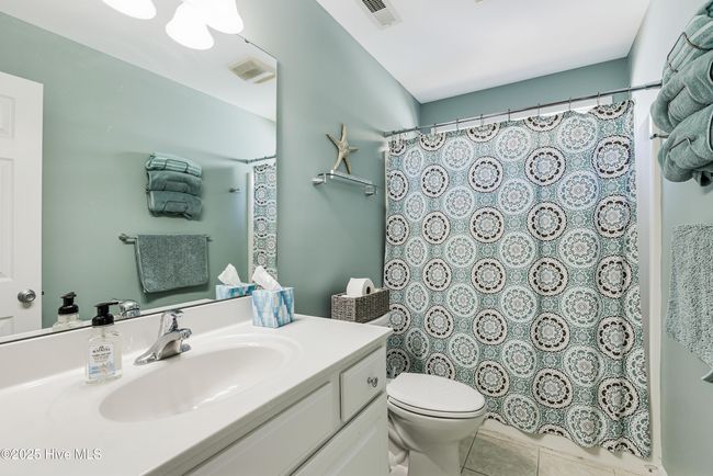 107 Ne 24 Th St, House other with 3 bedrooms, 2 bathrooms and null parking in Oak Island NC | Image 21