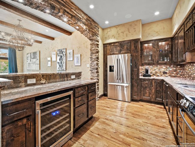 APT-404 - 1022 Navarro St, Condo with 2 bedrooms, 3 bathrooms and null parking in San Antonio TX | Image 4