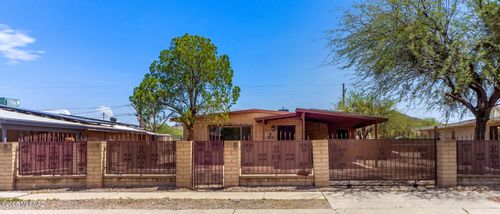 1631 W Delaware St, Tucson, AZ, 85745-2301 | Card Image
