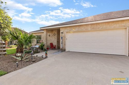 12 Augusta Ct, Laguna Vista, TX, 78578-2891 | Card Image