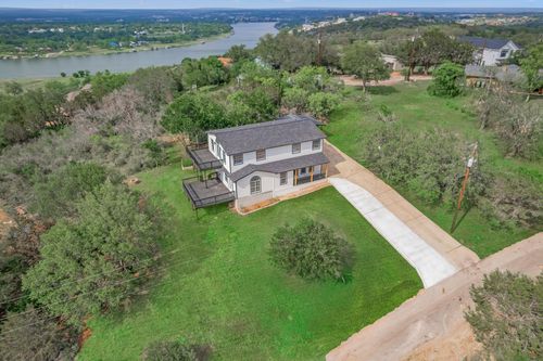 510 Circle Rd, Horseshoe Bay, TX, 78657-9417 | Card Image