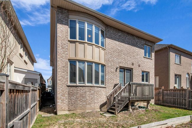 133 Hatton Garden Rd, House other with 4 bedrooms, 4 bathrooms and 4 parking in Woodbridge ON | Image 50