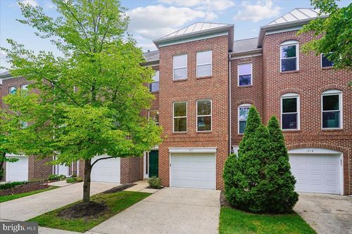 1711 Blue Flint Ct, RESTON, VA, 20190-3261 | Card Image