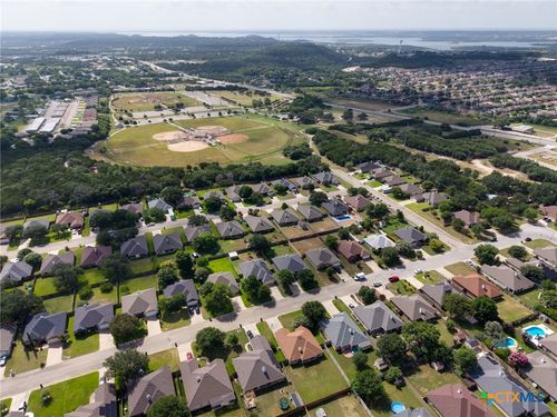 2022 Merlin Dr, Harker Heights, TX, 76548-2527 | Card Image
