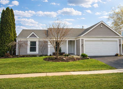 1863 Castle Pines Cir, Elgin, IL, 60123-6849 | Card Image