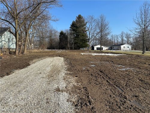 11965 Island Rd, Grafton, OH, 44044-9007 | Card Image