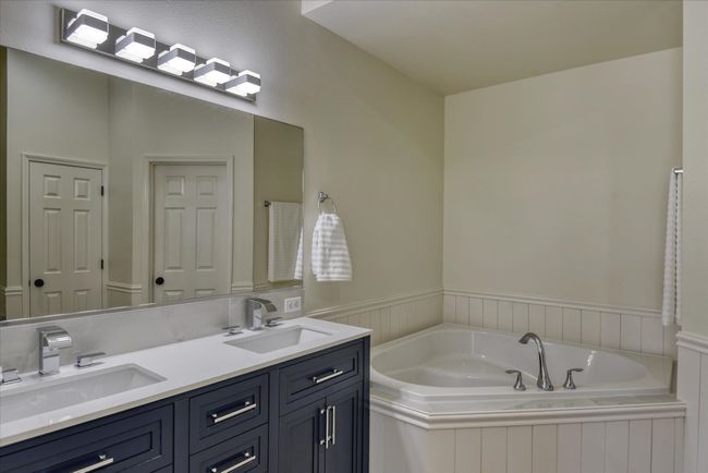 1814 S Viewcrest Ln, House other with 3 bedrooms, 3 bathrooms and null parking in Spokane Valley WA | Image 16