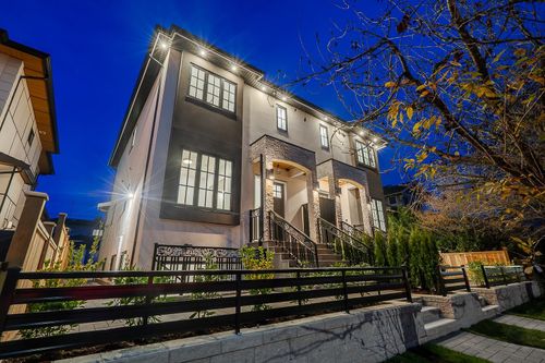 4557 Parker St, Burnaby, BC, V5C3E1 | Card Image