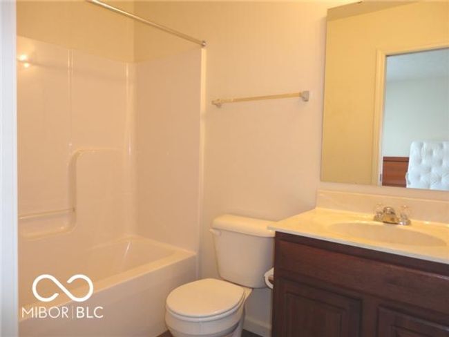 Bathroom. | Image 15