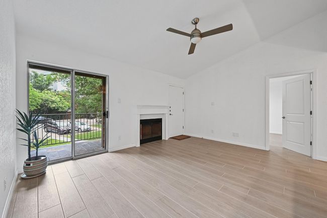 APT-212 - 3204 Menchaca Rd, Condo with 2 bedrooms, 2 bathrooms and 2 parking in Austin TX | Image 7
