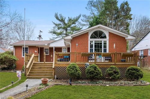 210 Avondale Dr, Lexington, NC, 27295-2104 | Card Image